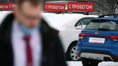 russians-shift-to-used-cars-as-prices-on-new-models-soar