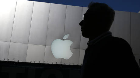 apple-workers-in-india-will-work-longer-hours-–-ft