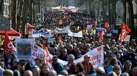 french-energy-giant-reveals-strike-related-losses