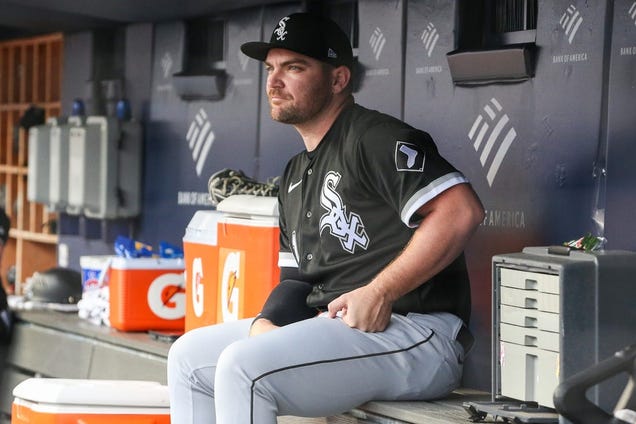 white-sox-rhps-mike-clevinger,-liam-hendriks-out-past-all-star-break