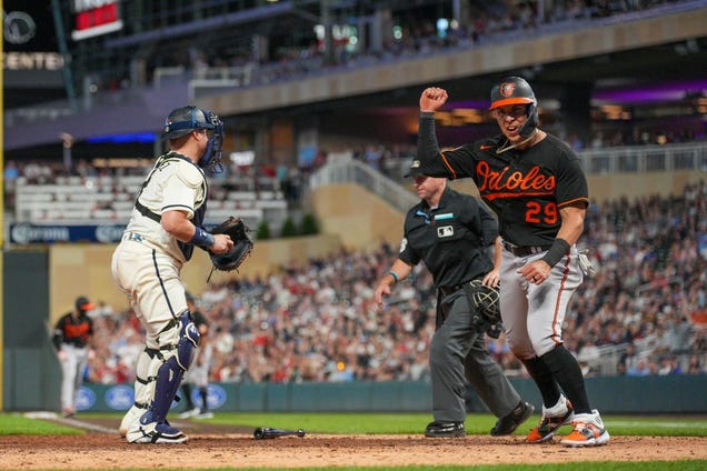 two-run-10th-inning-pushes-orioles-past-twins