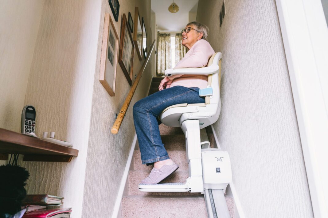 does-medicare-cover-stair-lifts?-what-older-adults-need-to-know-to-age-in-place