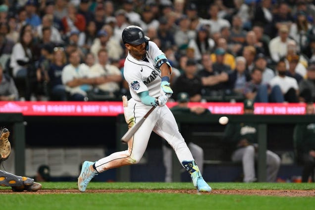 bryan-woo-leads-mariners-to-shutout-of-a’s