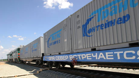 first-russian-transit-cargo-travels-through-iran-to-saudi-arabia