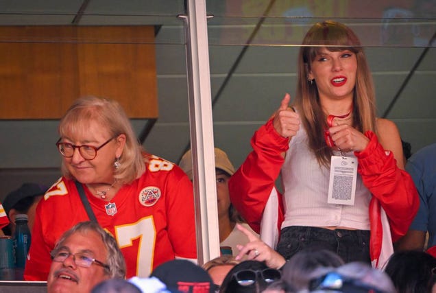 taylor-swift-is-the-first-woman-the-nfl-has-ever-prioritized.-and-it’s-nothing-worth-celebrating
