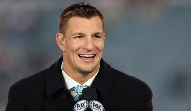 rob-gronkowski-may-regret-going-after-the-swifties