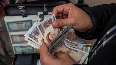 iran-and-russia-officially-ditch-dollar-–-media