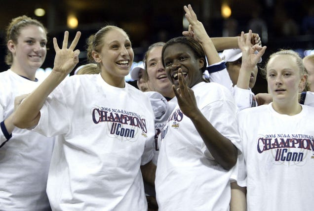 top-12-march-madness-performances-by-current-and-ex-wnba-stars